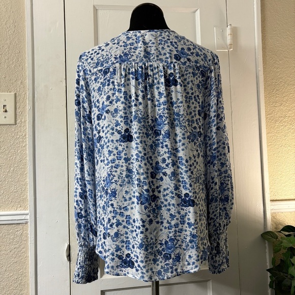 Lucky Brand Pullover Tassel Tie Smocked Wrists Top - Picture 6 of 14